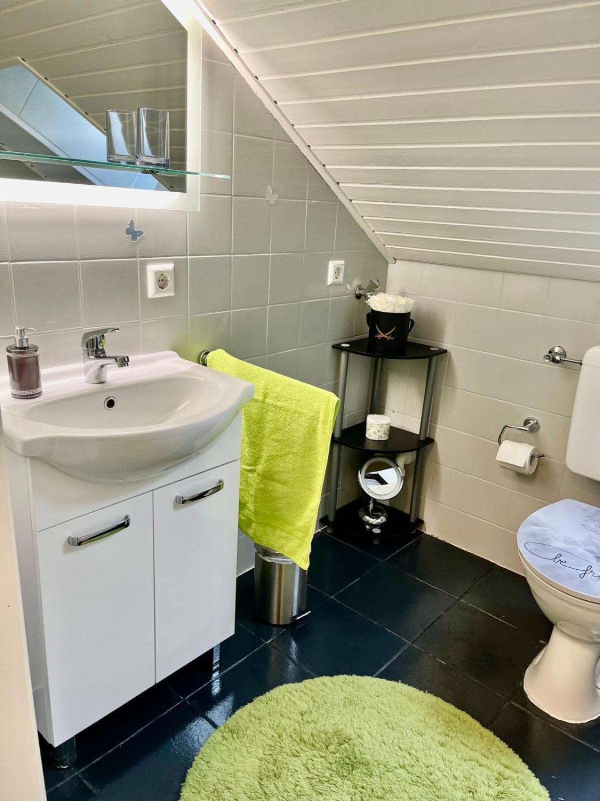 Zentrale Ferienwohnung Am Buhlschen Park In Deidesheim Zewnętrze zdjęcie